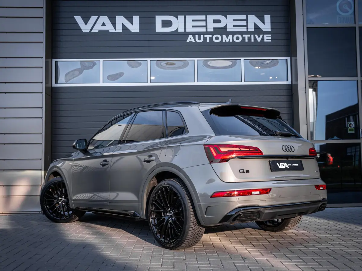 55 TFSI e S edition Competition - Luchtvering l Pano l B&O l Memory