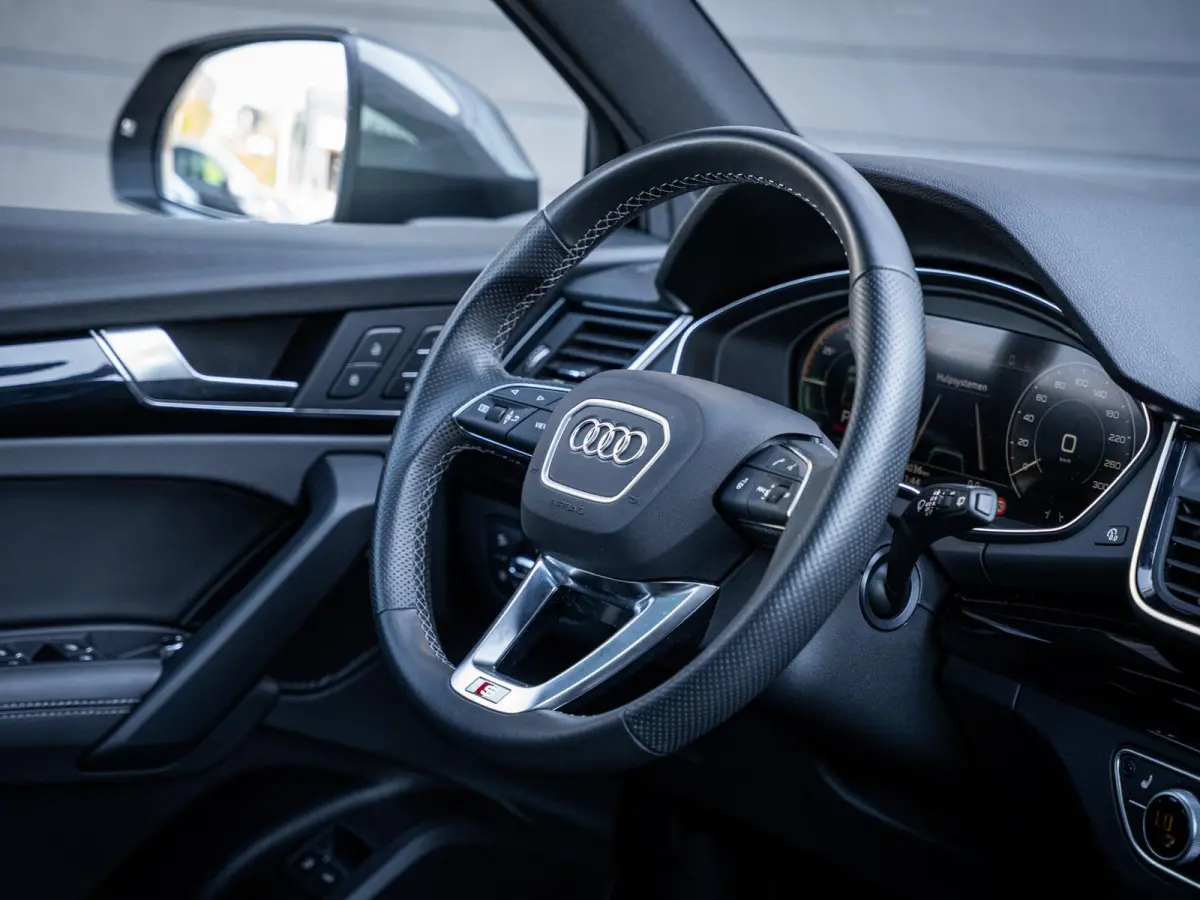 55 TFSI e S edition Competition - Luchtvering l Pano l B&O l Memory