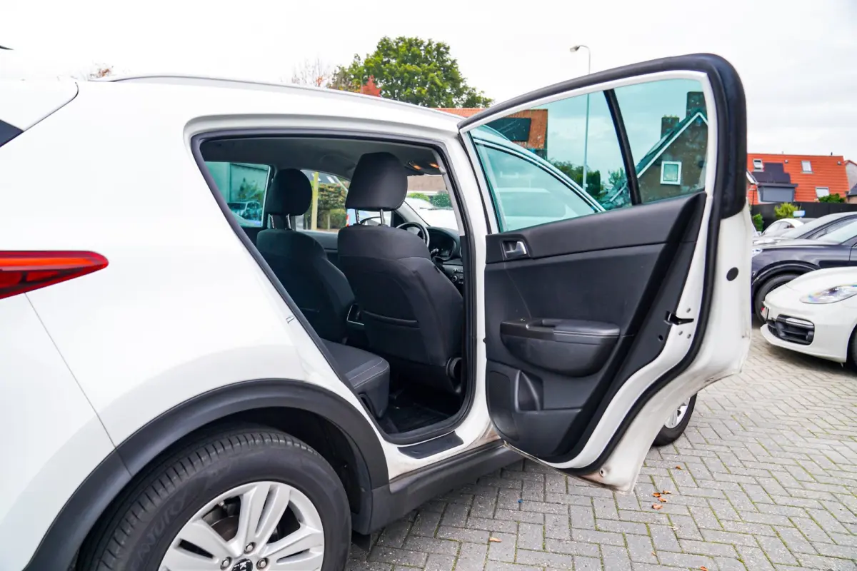 1.6 GDI DynamicLine | LED | Climatronic airco | Camera | Lane Assist | 6 bak | Koppeling vernieuwd | 100% onderhouden