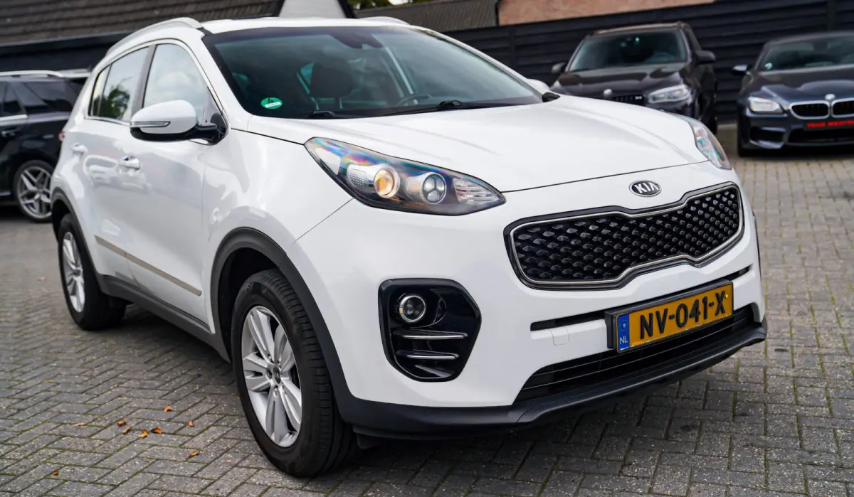 1.6 GDI DynamicLine | LED | Climatronic airco | Camera | Lane Assist | 6 bak | Koppeling vernieuwd | 100% onderhouden