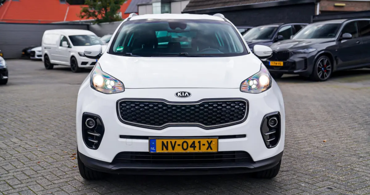 1.6 GDI DynamicLine | LED | Climatronic airco | Camera | Lane Assist | 6 bak | Koppeling vernieuwd | 100% onderhouden