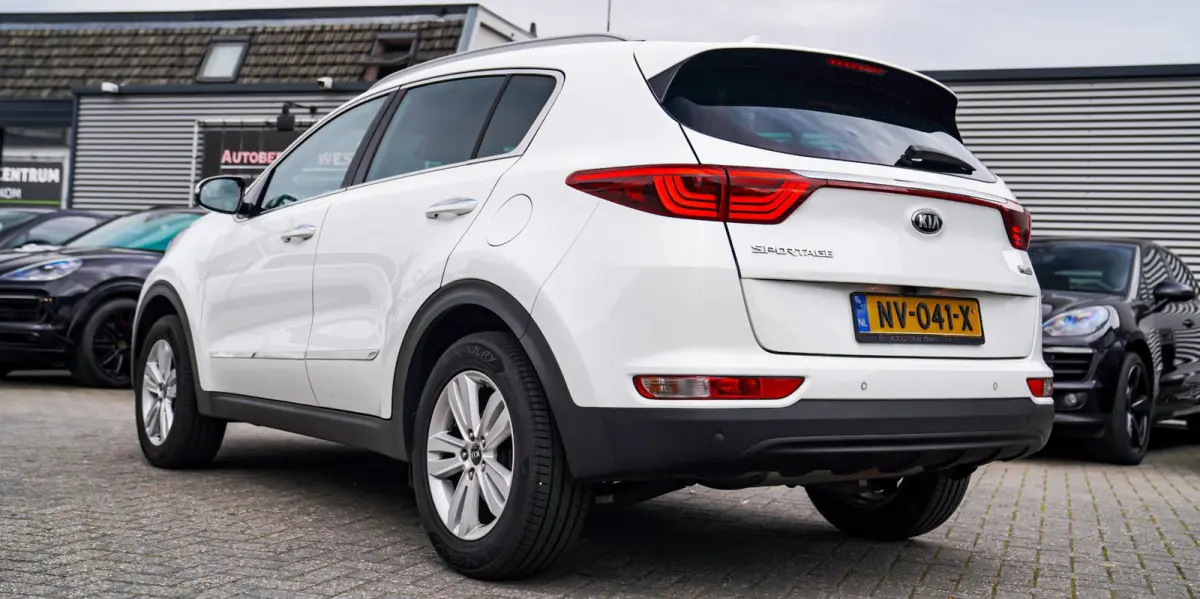 1.6 GDI DynamicLine | LED | Climatronic airco | Camera | Lane Assist | 6 bak | Koppeling vernieuwd | 100% onderhouden