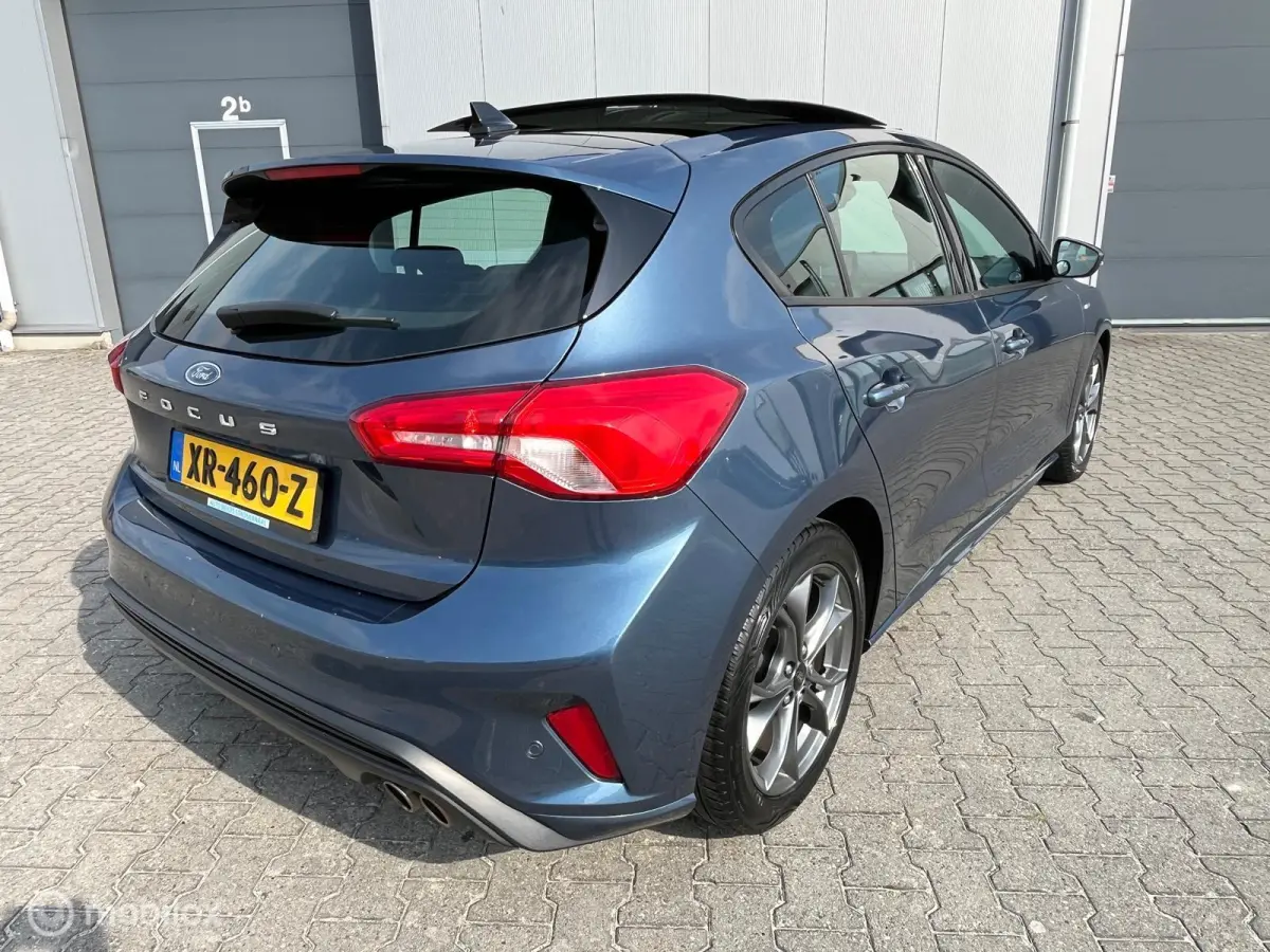 1.0 EcoBoost ST Line, panoramdak, nw. distributie