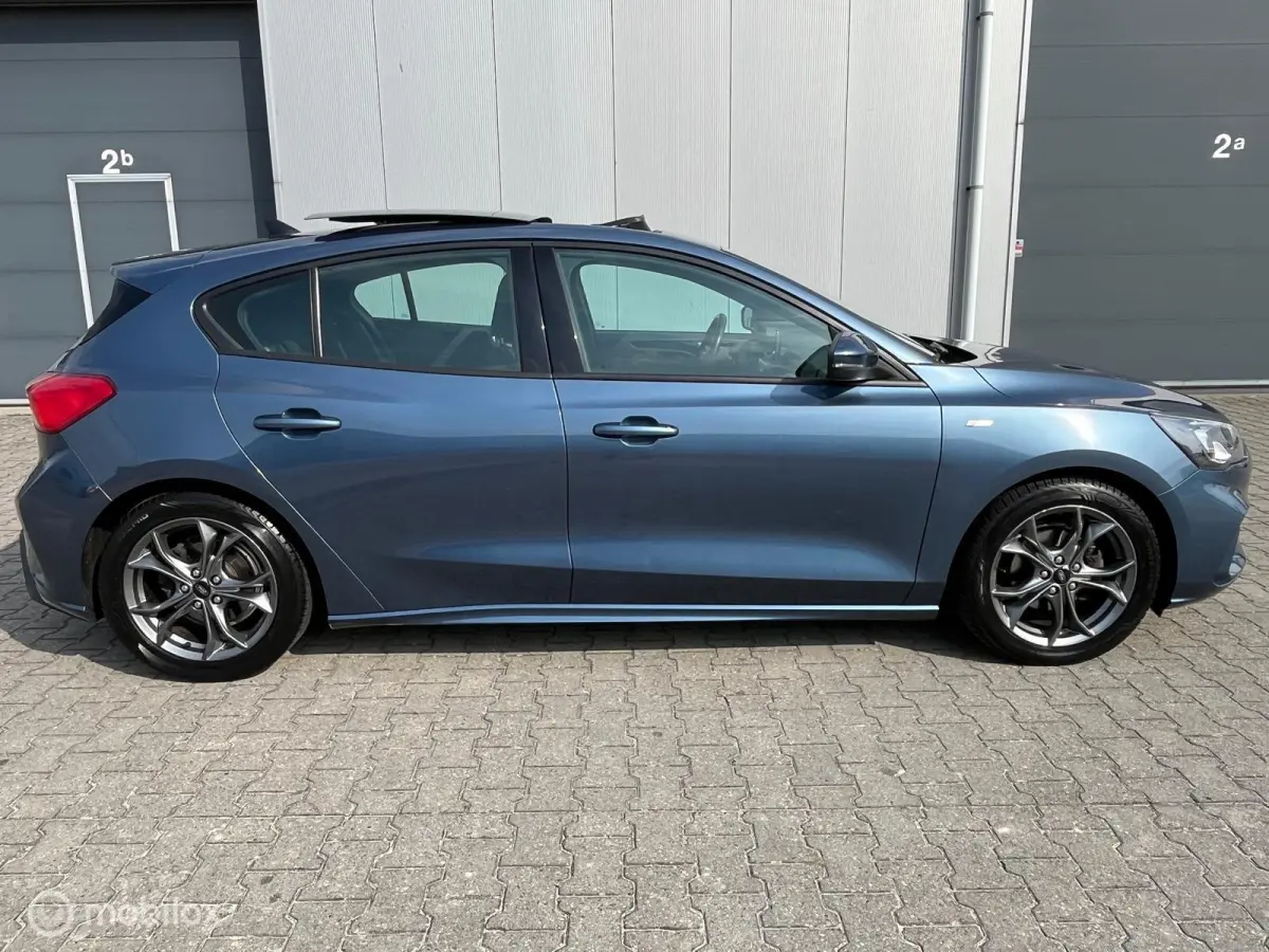1.0 EcoBoost ST Line, panoramdak, nw. distributie
