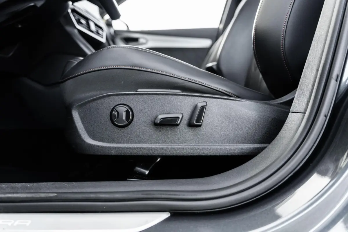 2.0 TSI 4DRIVE Beats Pano Camera Leer