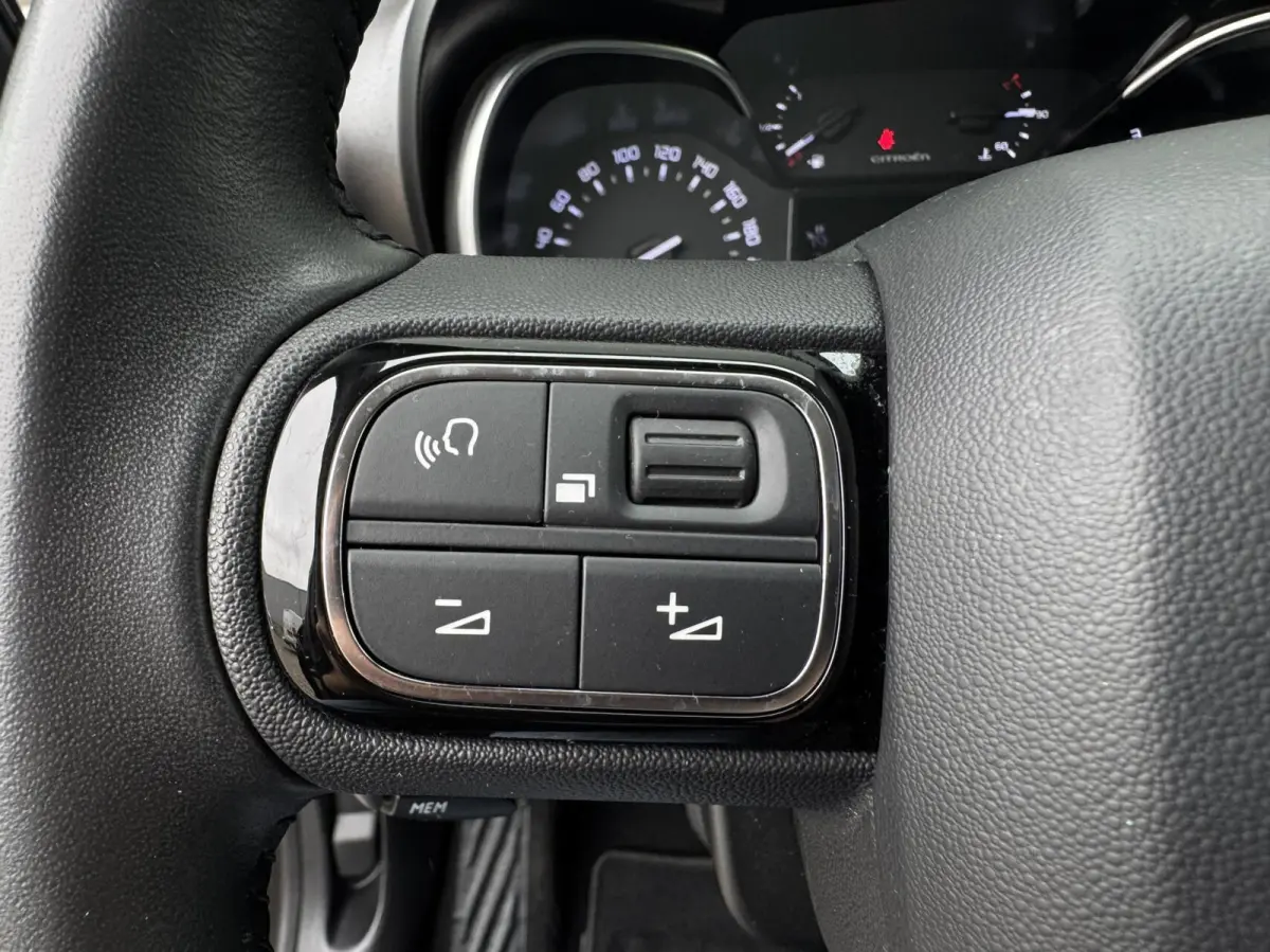 1.2 PureTech Shine|Camera|Automaat|Carplay|Navi|