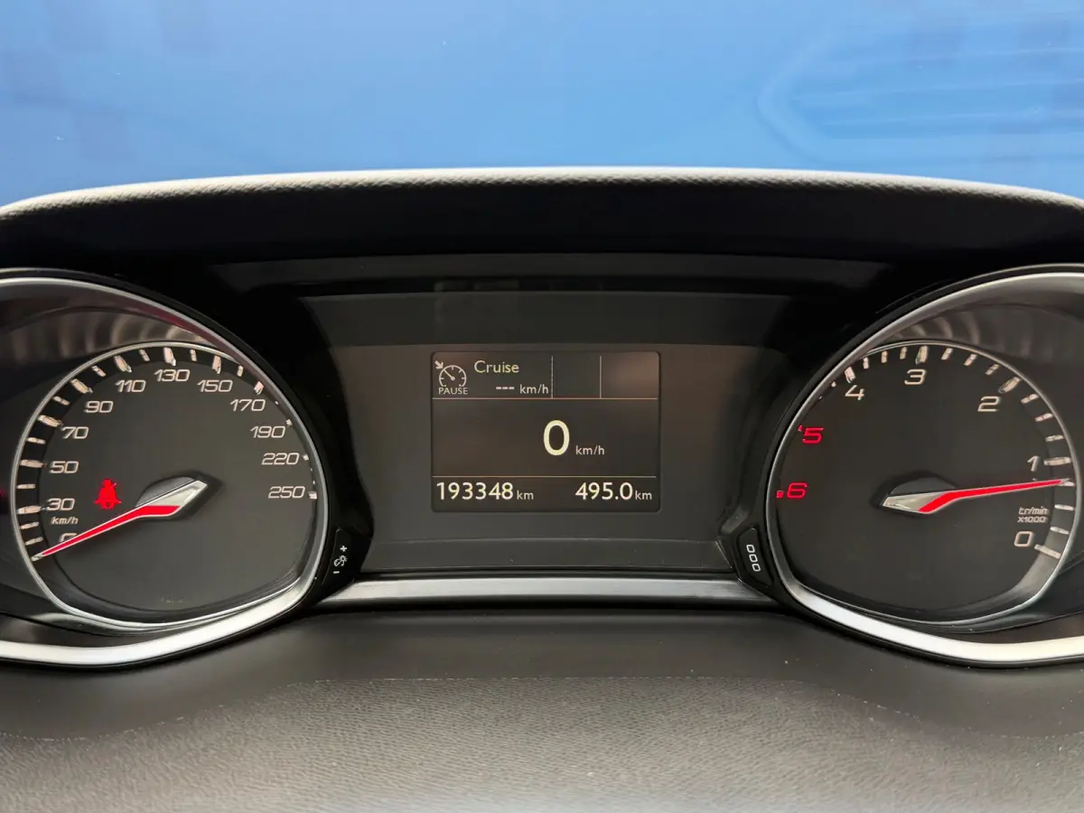 1.5 BlueHDi Executive|Distributie vv in 2026|2e Eigenaar|Trekhaak|Leder|Pano|CarPlay|Climate|Cruise|PDC V+A|Isofix|