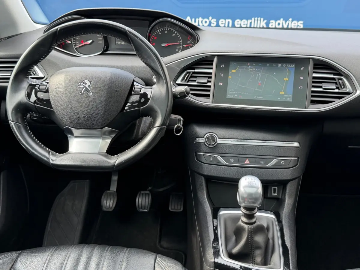 1.5 BlueHDi Executive|Distributie vv in 2026|2e Eigenaar|Trekhaak|Leder|Pano|CarPlay|Climate|Cruise|PDC V+A|Isofix|
