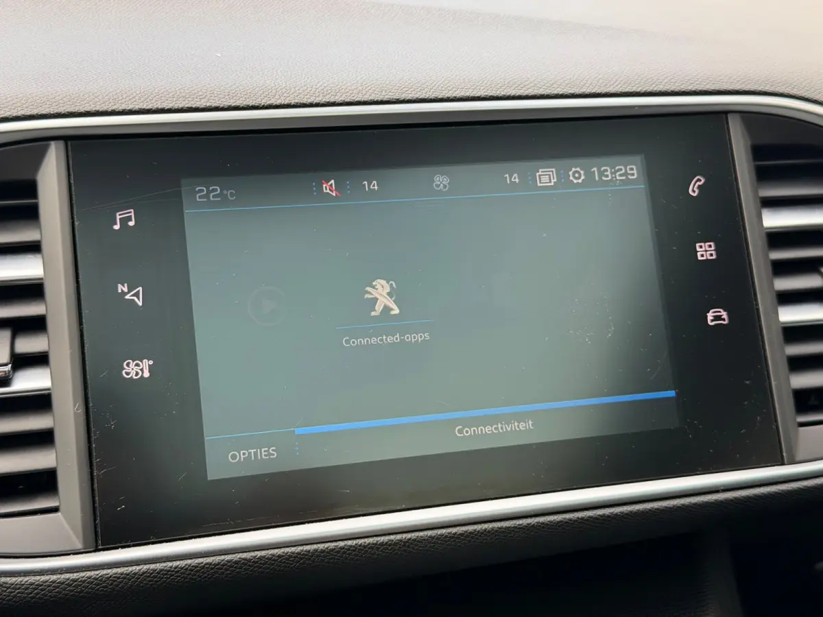 1.5 BlueHDi Executive|Distributie vv in 2026|2e Eigenaar|Trekhaak|Leder|Pano|CarPlay|Climate|Cruise|PDC V+A|Isofix|