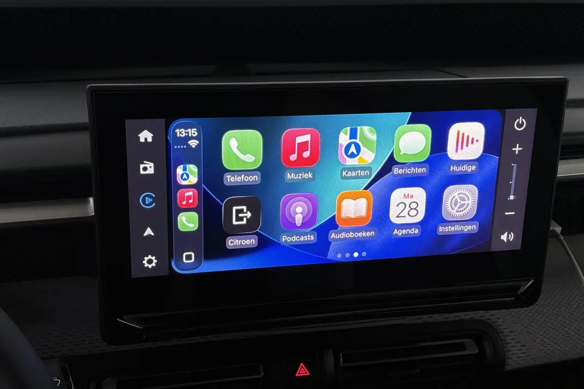 Max 113pk 44 kWh SOH 100% Camera Apple CarPlay Clima