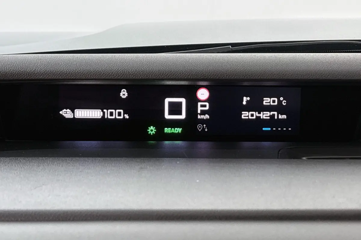 Max 113pk 44 kWh SOH 100% Camera Apple CarPlay Clima