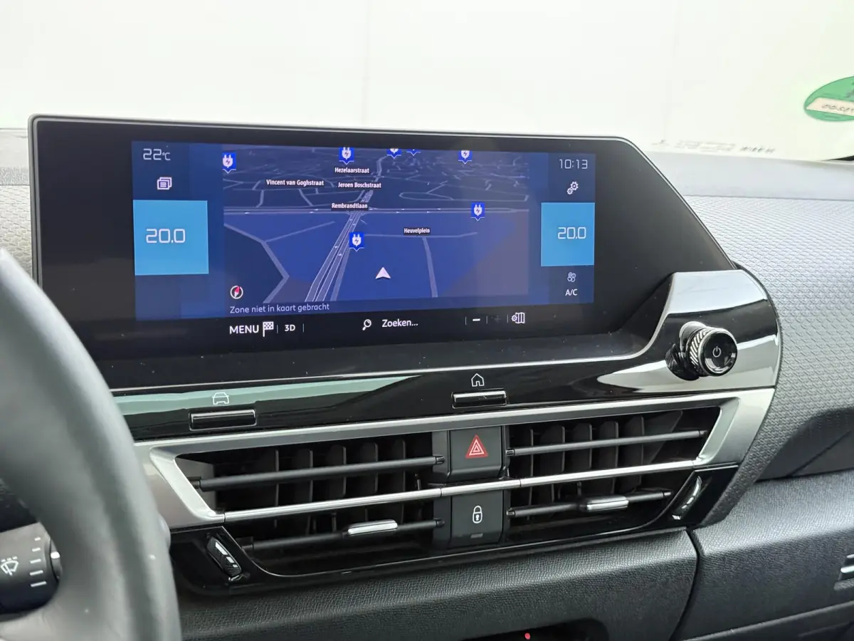 Shine 136pk 50 kWh | Accu 91% | Navigatie | Panoramisch schuifdak | Camera achter | Keyless start | Cruise control adaptief | Lichtmetalen velgen | Head-up display | Apple Carplay en Android