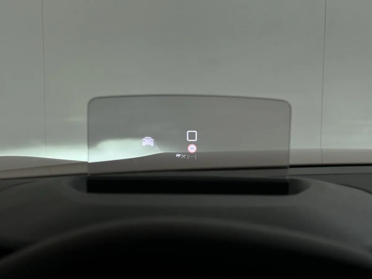 Shine 136pk 50 kWh | Accu 91% | Navigatie | Panoramisch schuifdak | Camera achter | Keyless start | Cruise control adaptief | Lichtmetalen velgen | Head-up display | Apple Carplay en Android