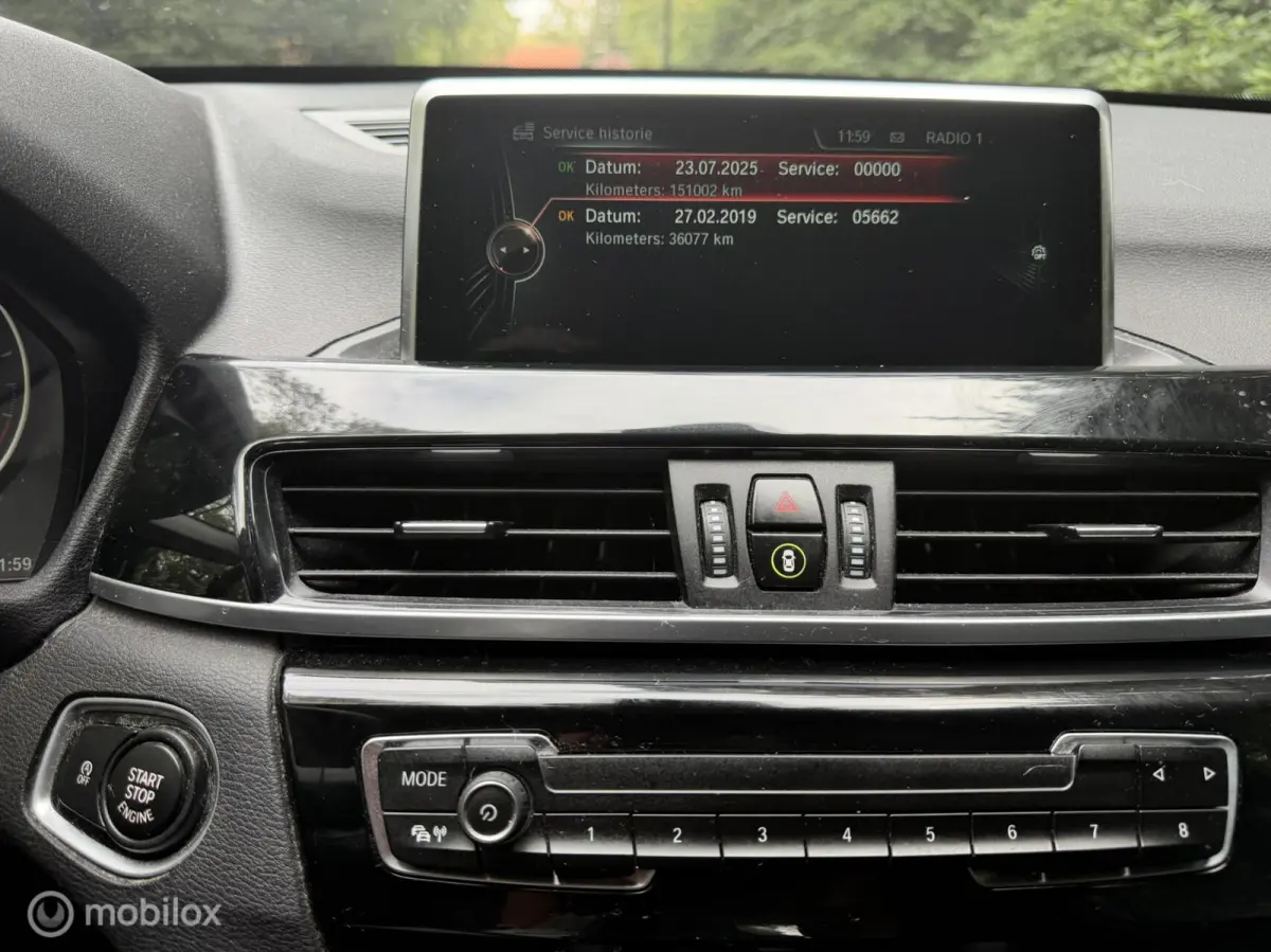 sDrive18i High Executive Trekhaak Cruise Clima Stoelv