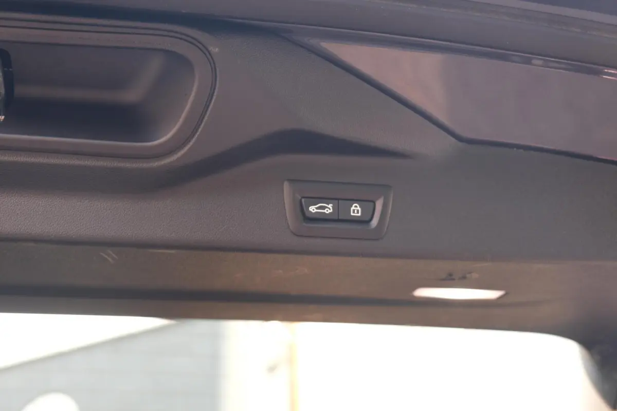 xDrive45e High Executive|Rijklaar!|ACC|PANO|HUD|Massage|Trekhaak|Rondomzichtcamera|Harman Kardon|Carplay|AndroidAuto|