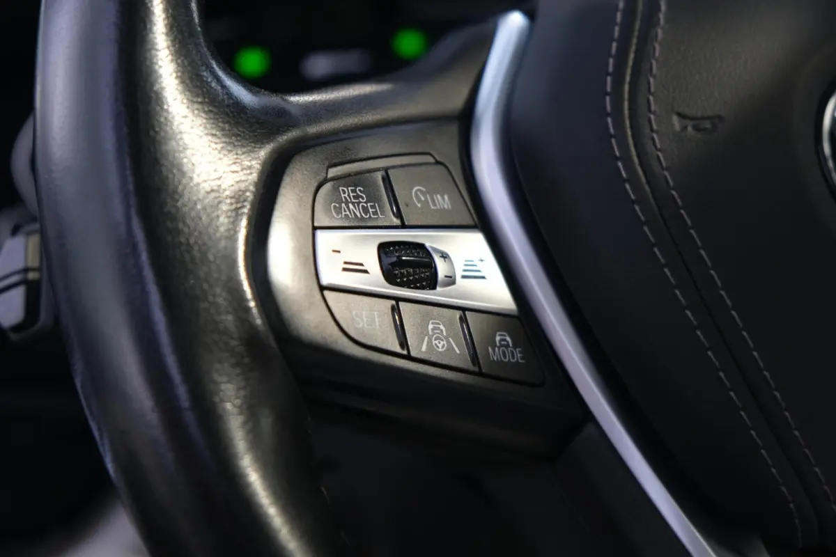 xDrive45e High Executive|Rijklaar!|ACC|PANO|HUD|Massage|Trekhaak|Rondomzichtcamera|Harman Kardon|Carplay|AndroidAuto|