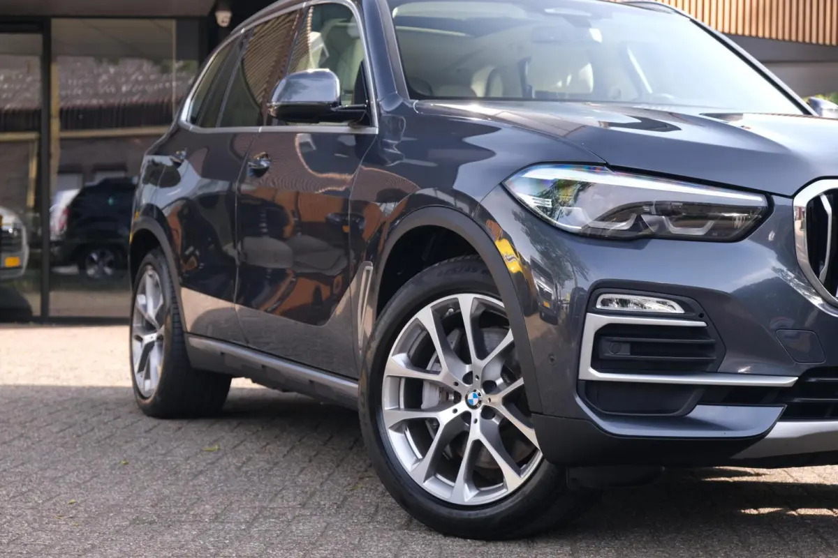 xDrive45e High Executive|Rijklaar!|ACC|PANO|HUD|Massage|Trekhaak|Rondomzichtcamera|Harman Kardon|Carplay|AndroidAuto|