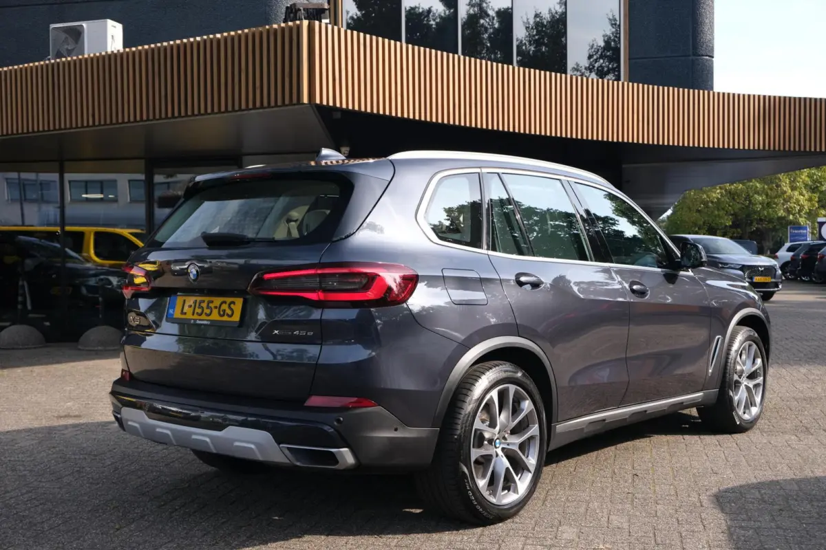 xDrive45e High Executive|Rijklaar!|ACC|PANO|HUD|Massage|Trekhaak|Rondomzichtcamera|Harman Kardon|Carplay|AndroidAuto|