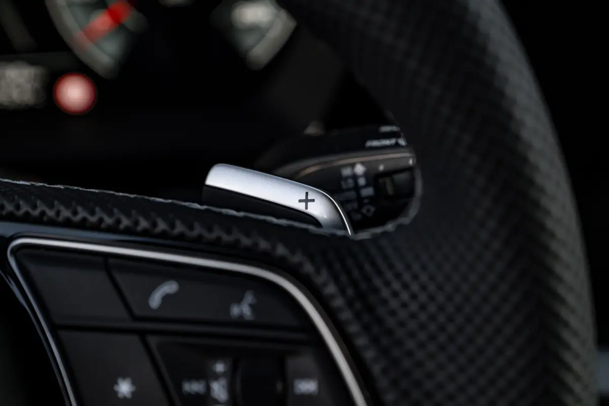 S edition | Aluminium optiek in het interieur | Assistentiepakket Rijden en Parkeren Plus | Audi virtual cockpit