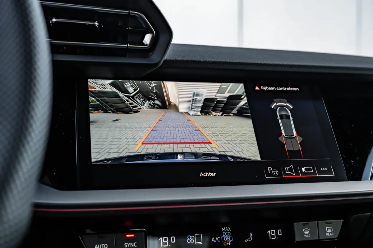 S edition | Aluminium optiek in het interieur | Assistentiepakket Rijden en Parkeren Plus | Audi virtual cockpit