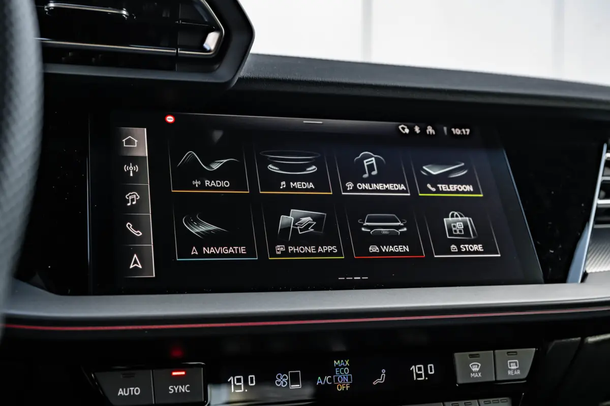 S edition | Aluminium optiek in het interieur | Assistentiepakket Rijden en Parkeren Plus | Audi virtual cockpit