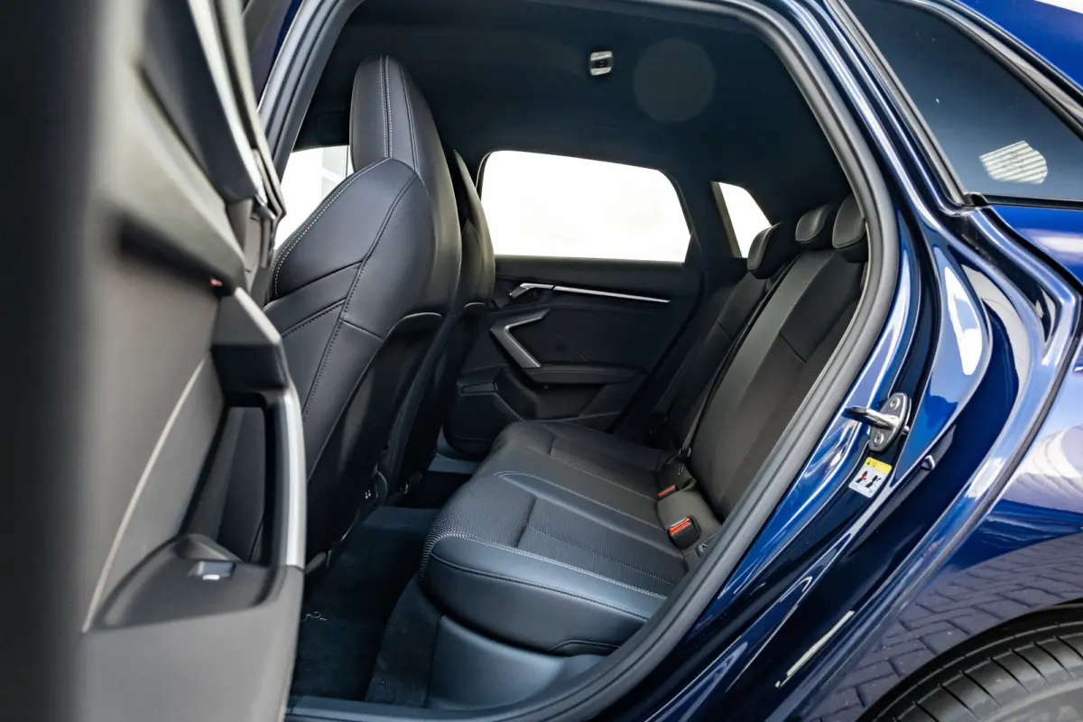 S edition | Aluminium optiek in het interieur | Assistentiepakket Rijden en Parkeren Plus | Audi virtual cockpit