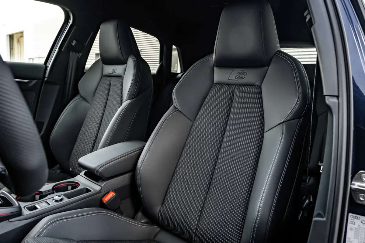 S edition | Aluminium optiek in het interieur | Assistentiepakket Rijden en Parkeren Plus | Audi virtual cockpit