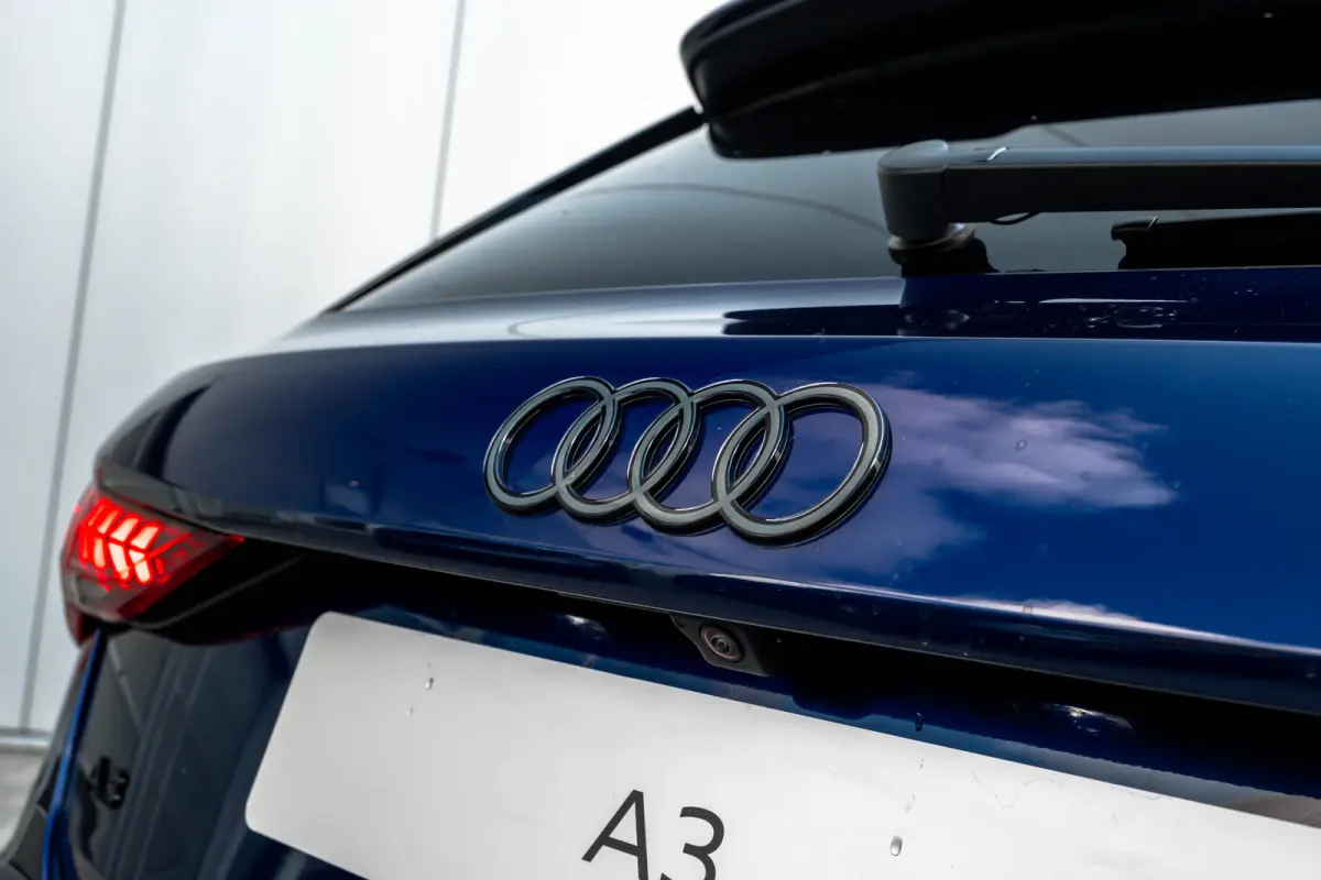 S edition | Aluminium optiek in het interieur | Assistentiepakket Rijden en Parkeren Plus | Audi virtual cockpit