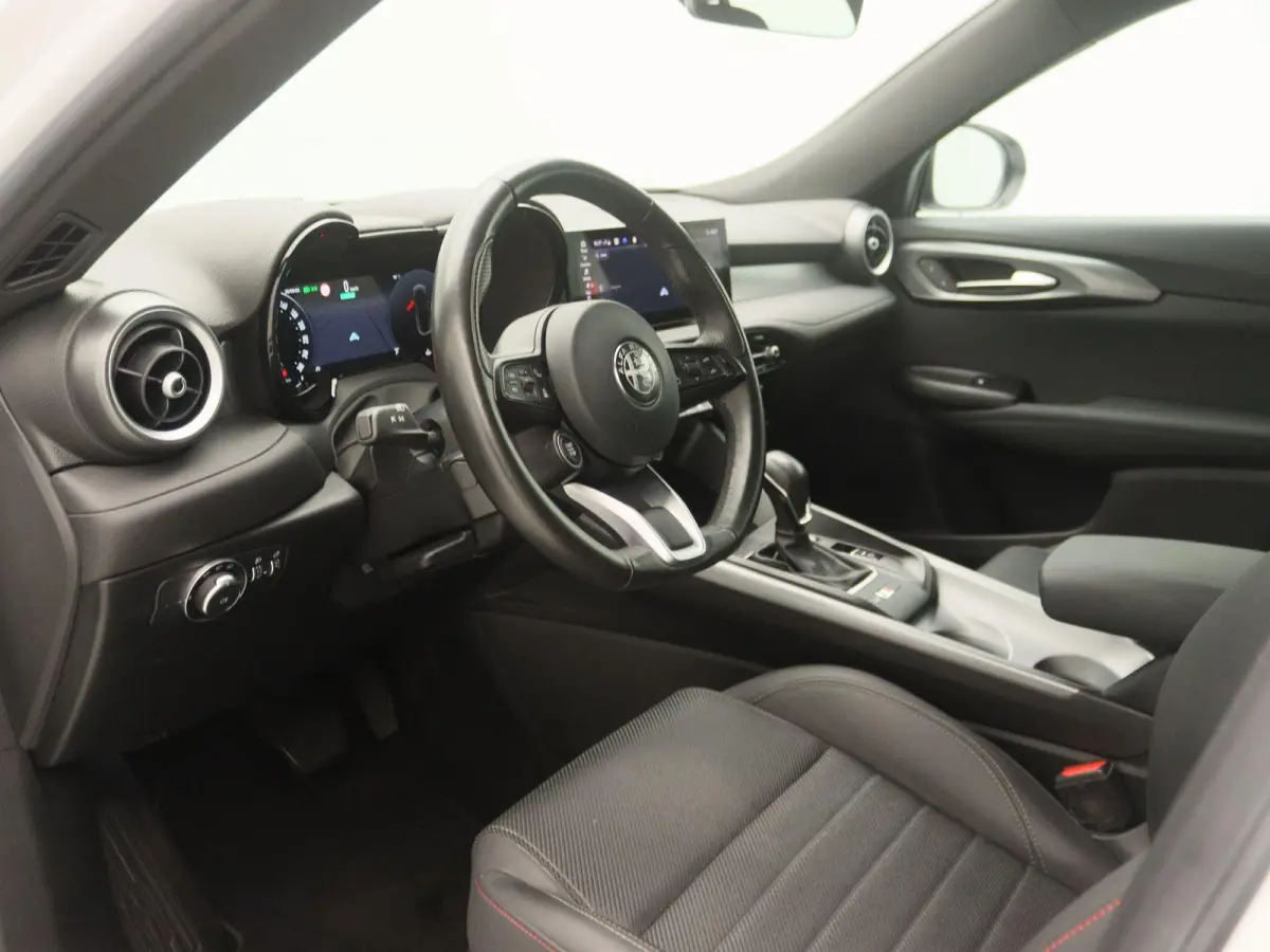 1.5T Hybrid Sprint | Apple Carplay/Android Auto | Cruise Control | Stoelverwarming | Lichtmetalen Velgen |