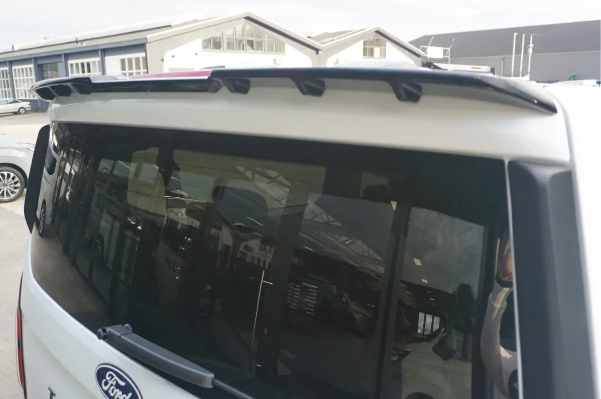 Tourneo 340L 2.5 PHEV 233PK JWR EDITION PRIJS INCL. BPM Leder, 19" LM, B&O, Pano, Elec. Schuifdeur, Trekhaak!! NR. TR19