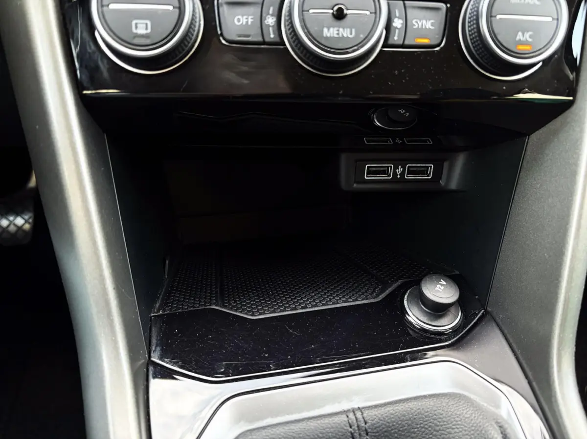 1.0 TSI 115pk Style | Navigatie | App Connect | Adaptive Cruise