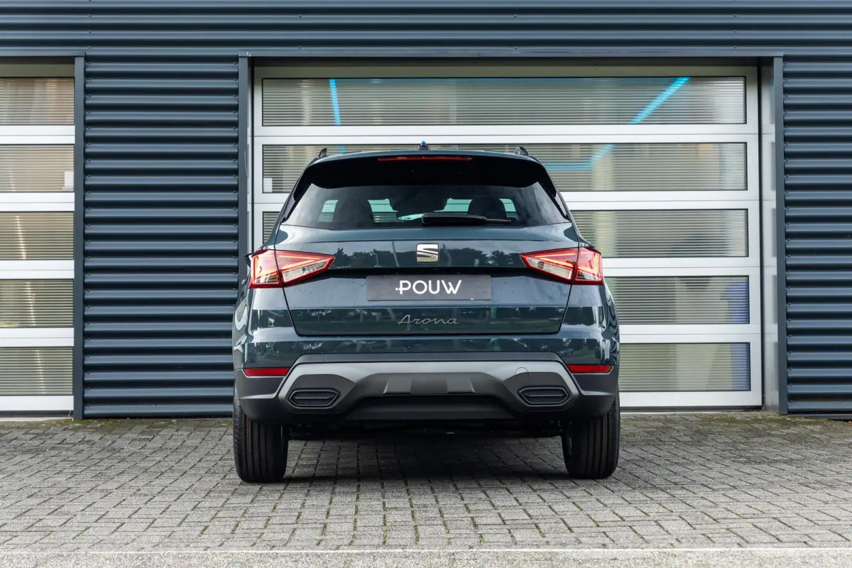 1.0 EcoTSI 95pk Style Business Connect | Achteruitrijcamera | Parkeersensoren
