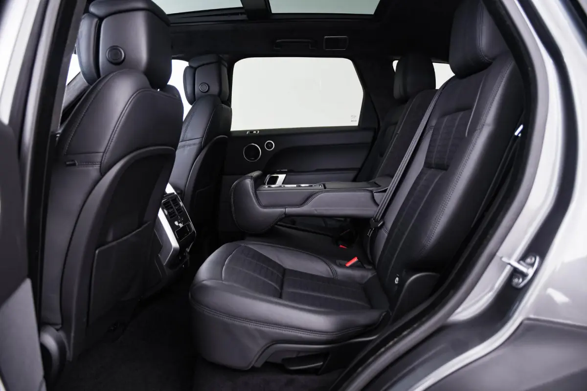 2.0 P400e Autobiography Dynamic Panoramadak - Adaptieve Cruise Control - Soft Close - Head up - Extended Leather Pack - MeridianTM Surround Sound - Verwarmbare stuurwielrand -
