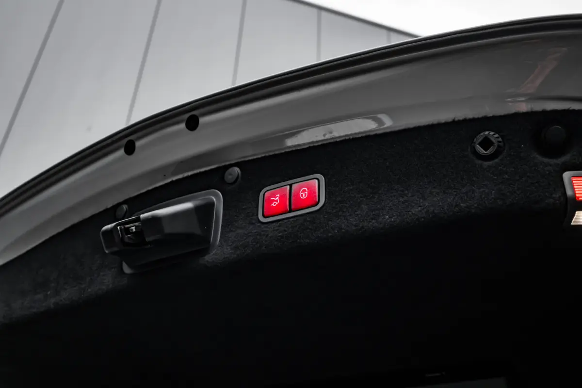 Limousine S63 AMG Lang l Burmeister Audio l Leather Exclusive l AMG Performance l 360gr Camera l Massage l Ventilatie l