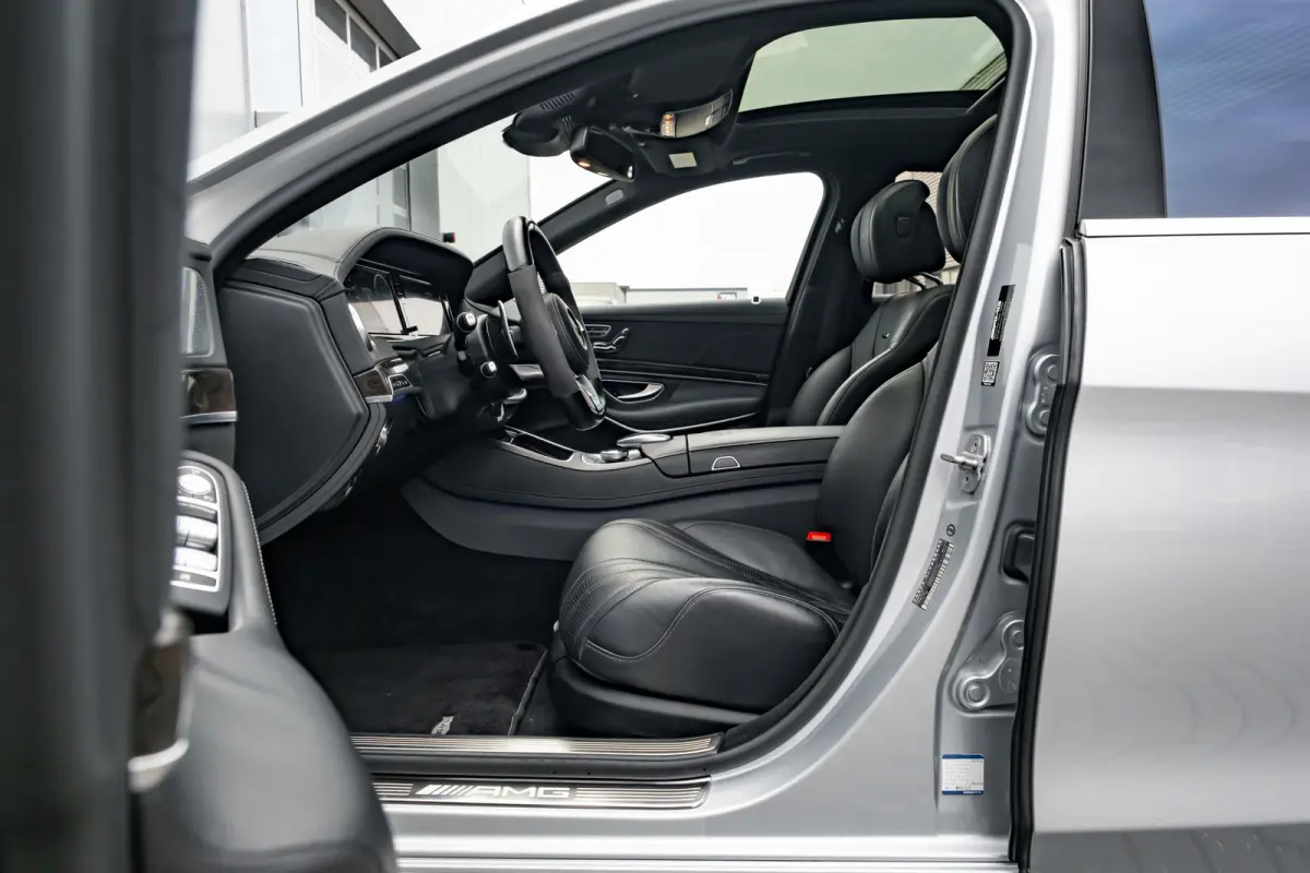 Limousine S63 AMG Lang l Burmeister Audio l Leather Exclusive l AMG Performance l 360gr Camera l Massage l Ventilatie l