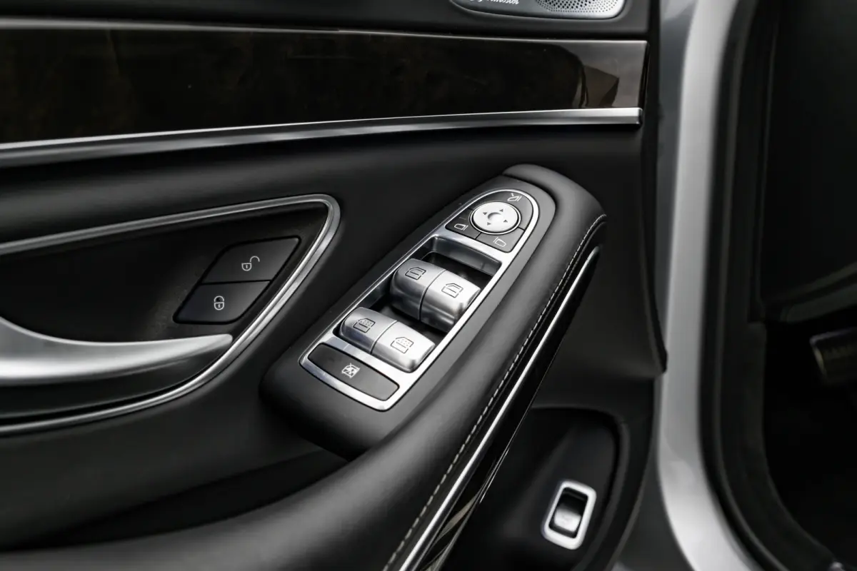 Limousine S63 AMG Lang l Burmeister Audio l Leather Exclusive l AMG Performance l 360gr Camera l Massage l Ventilatie l