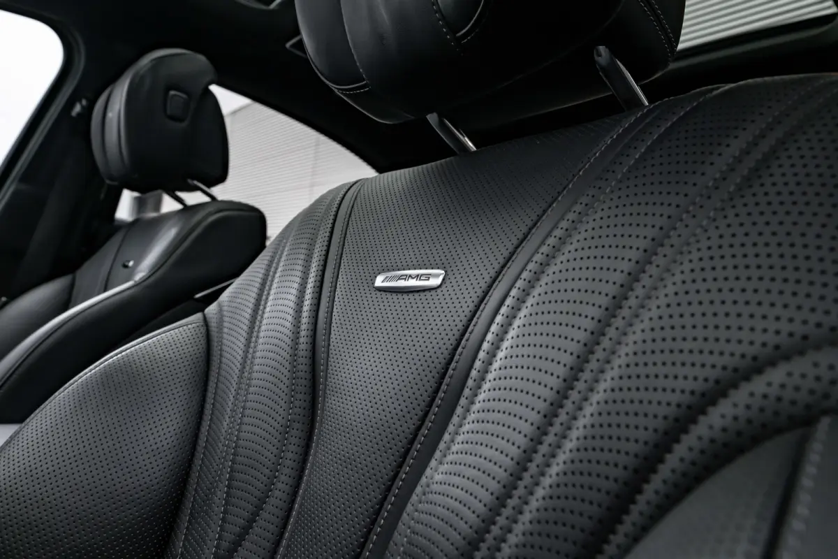 Limousine S63 AMG Lang l Burmeister Audio l Leather Exclusive l AMG Performance l 360gr Camera l Massage l Ventilatie l