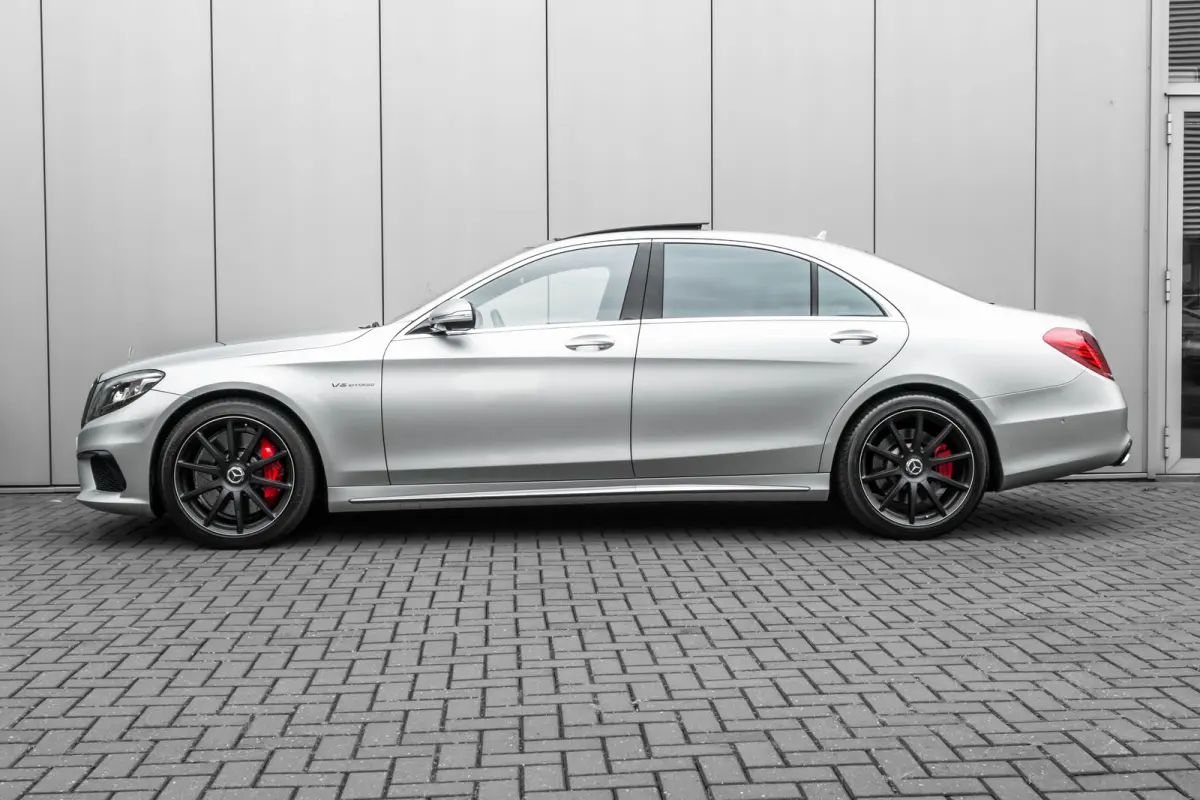 Limousine S63 AMG Lang l Burmeister Audio l Leather Exclusive l AMG Performance l 360gr Camera l Massage l Ventilatie l