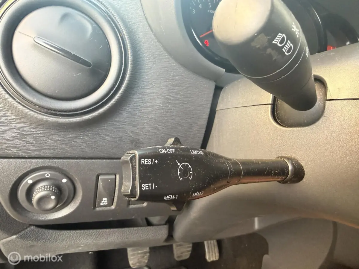 bestel 1.5 dCi 75 Basic|Cruise|Airco|Multimedia