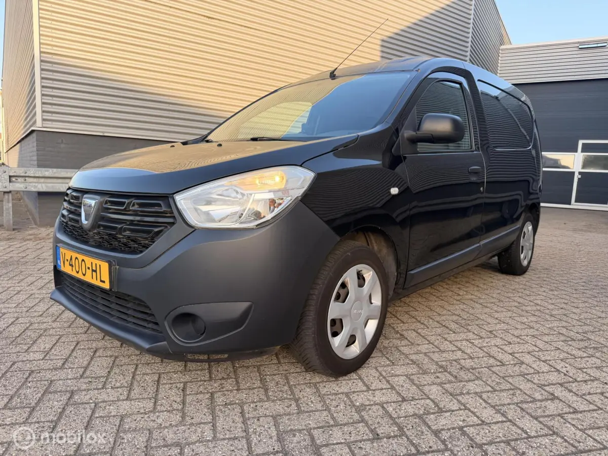 bestel 1.5 dCi 75 Basic|Cruise|Airco|Multimedia