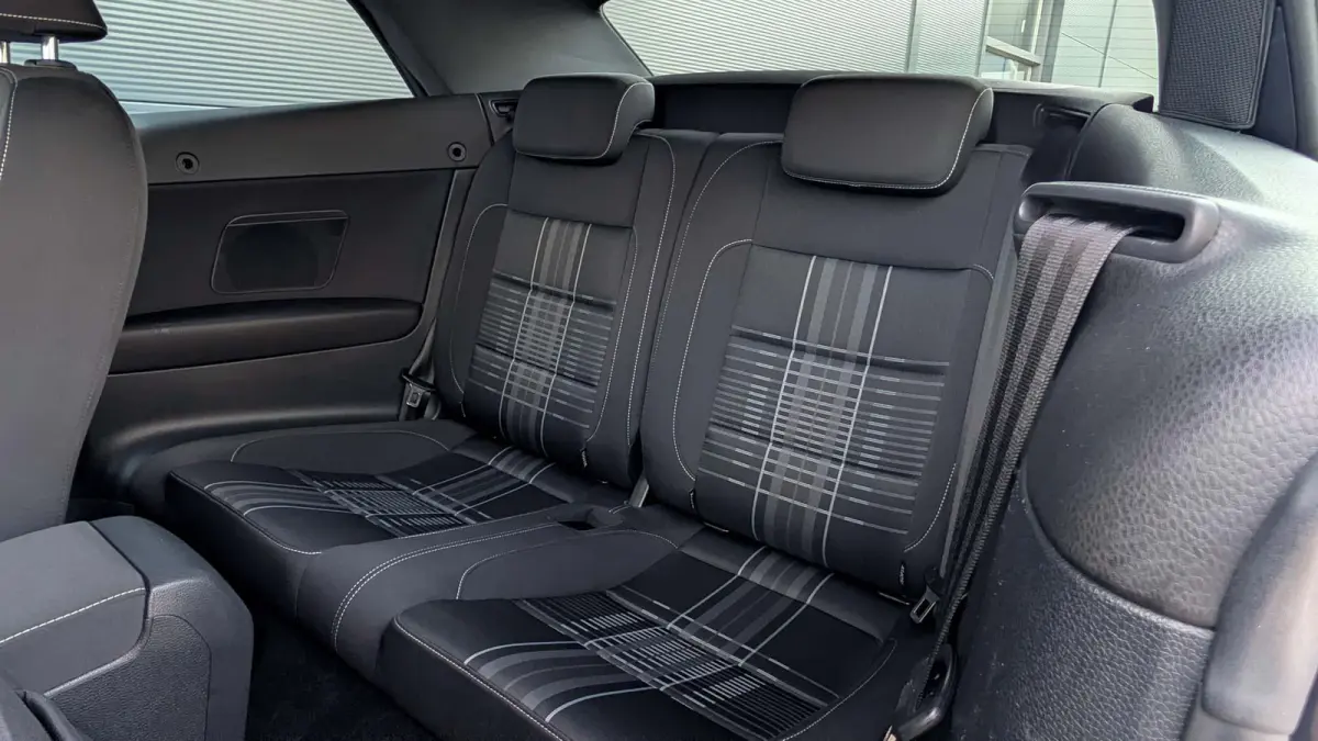 1.4 TSI 125pk Lounge | Navigatie | App Connect | Stoelverwarming