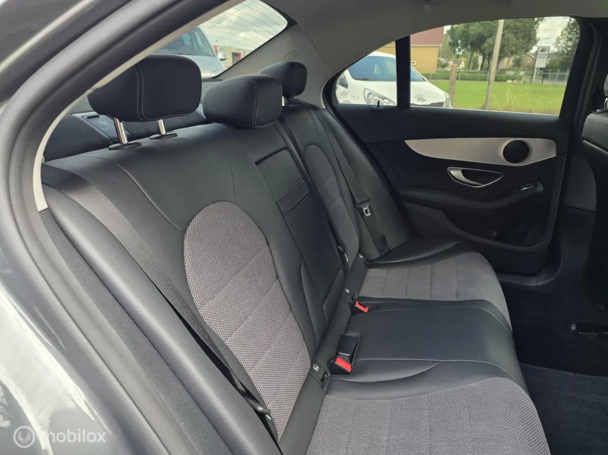 180 automaat/navi/carplay/lm