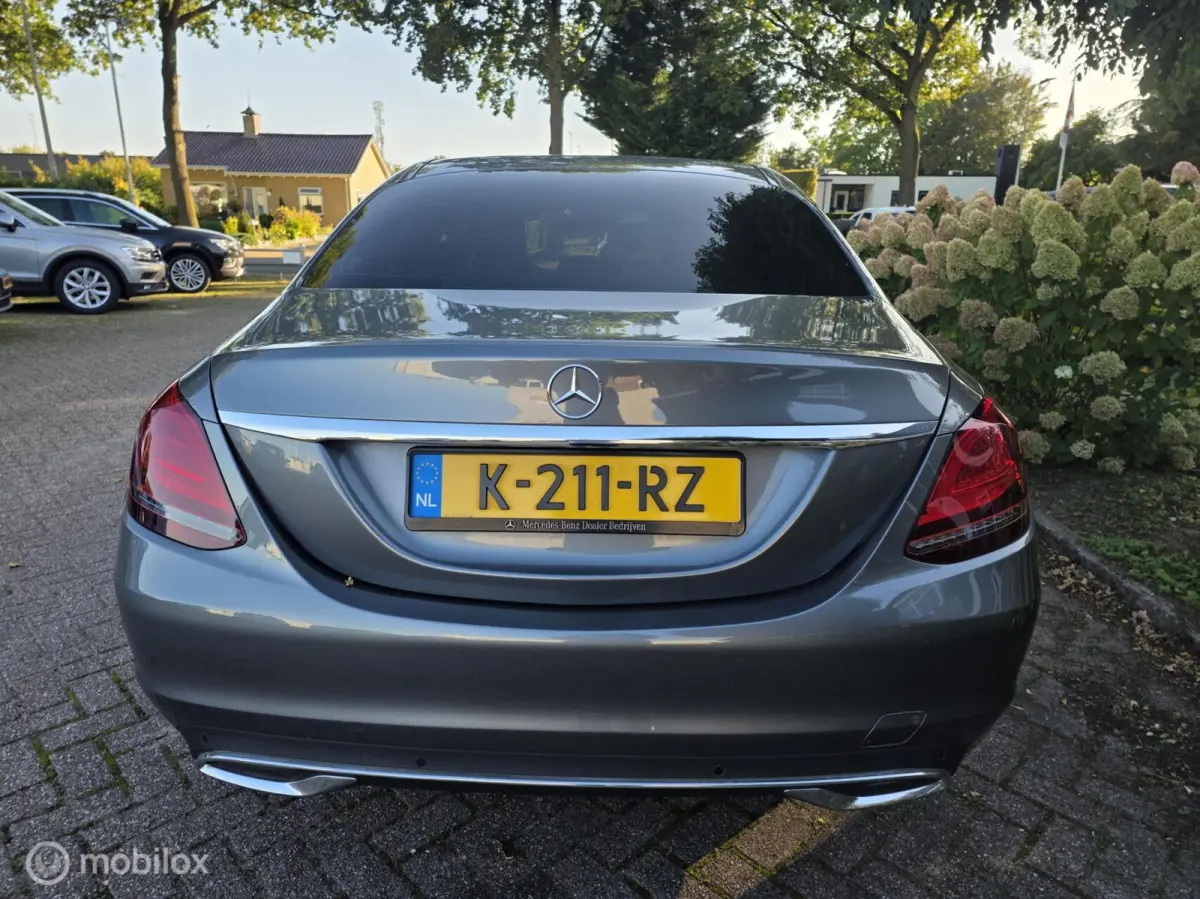 180 automaat/navi/carplay/lm