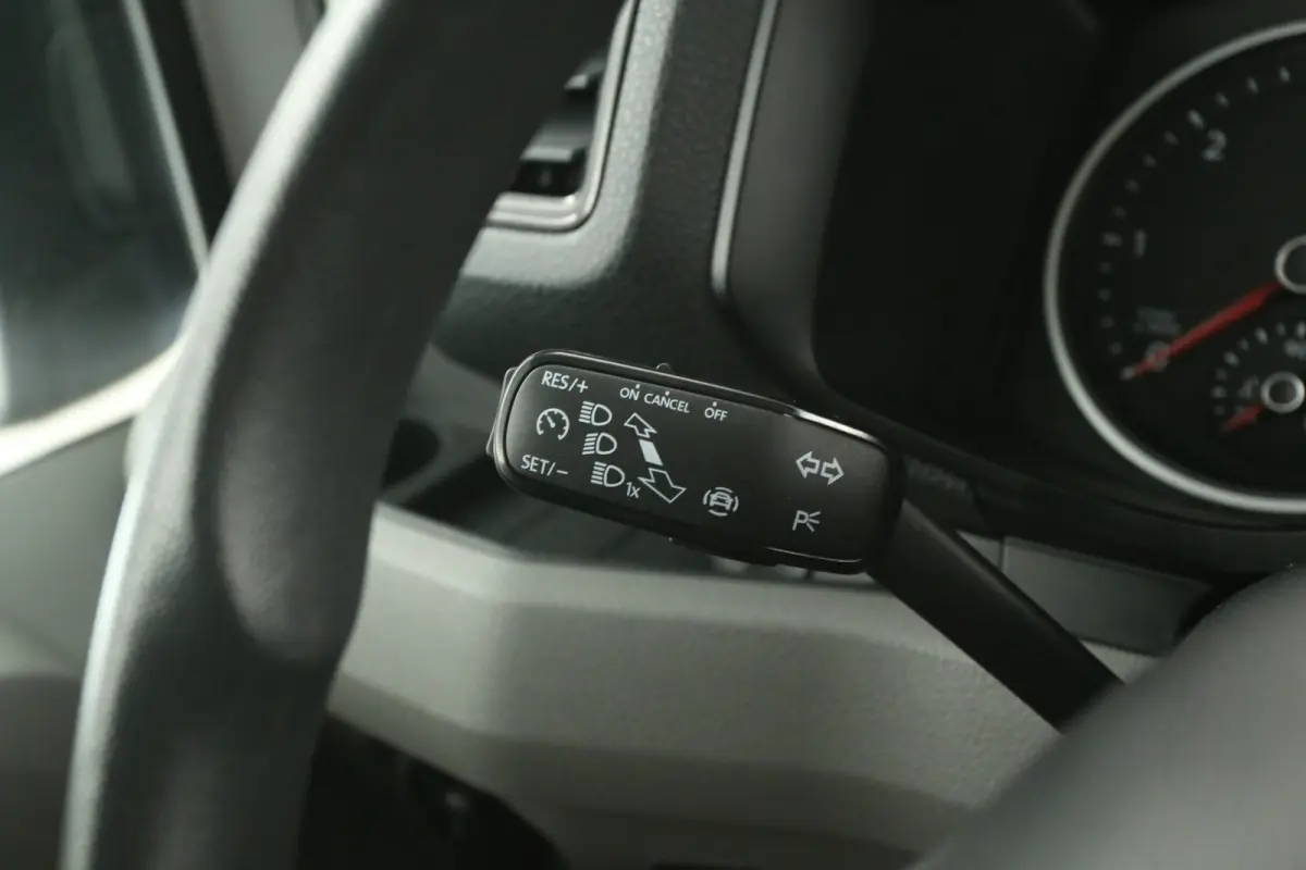 2.0 TDI 140PK L3H2 | Airco | Cruise | Carplay | Navi | Parkeersensoren