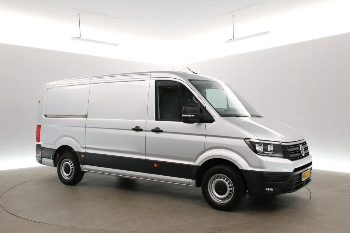 2.0 TDI 140PK L3H2 | Airco | Cruise | Carplay | Navi | Parkeersensoren