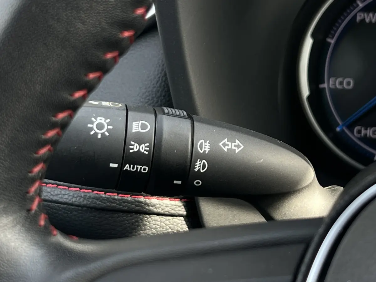 2.5 Plug-in Hybrid AWD Style | Trekhaak | HUD | Camera | LED | Carplay