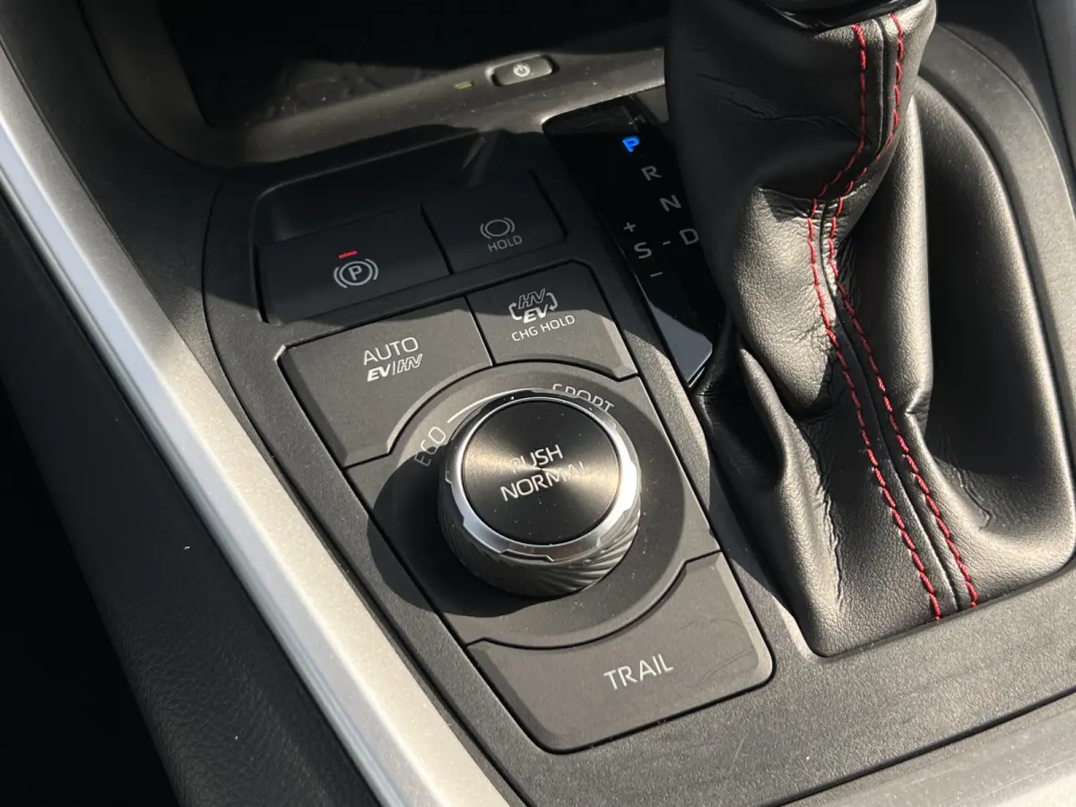 2.5 Plug-in Hybrid AWD Style | Trekhaak | HUD | Camera | LED | Carplay