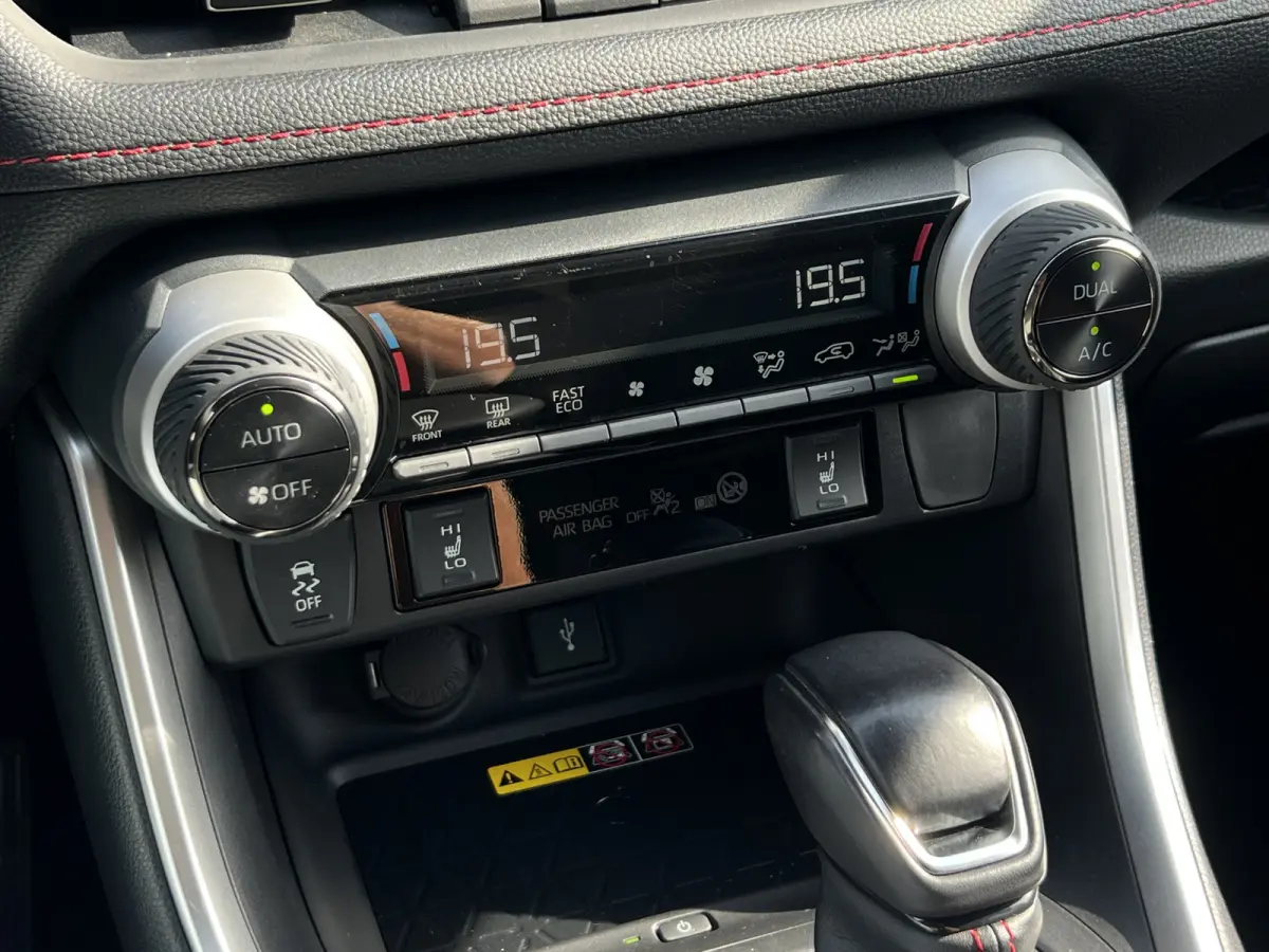 2.5 Plug-in Hybrid AWD Style | Trekhaak | HUD | Camera | LED | Carplay