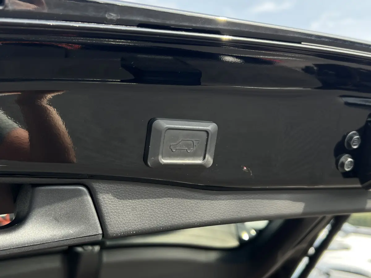 2.5 Plug-in Hybrid AWD Style | Trekhaak | HUD | Camera | LED | Carplay