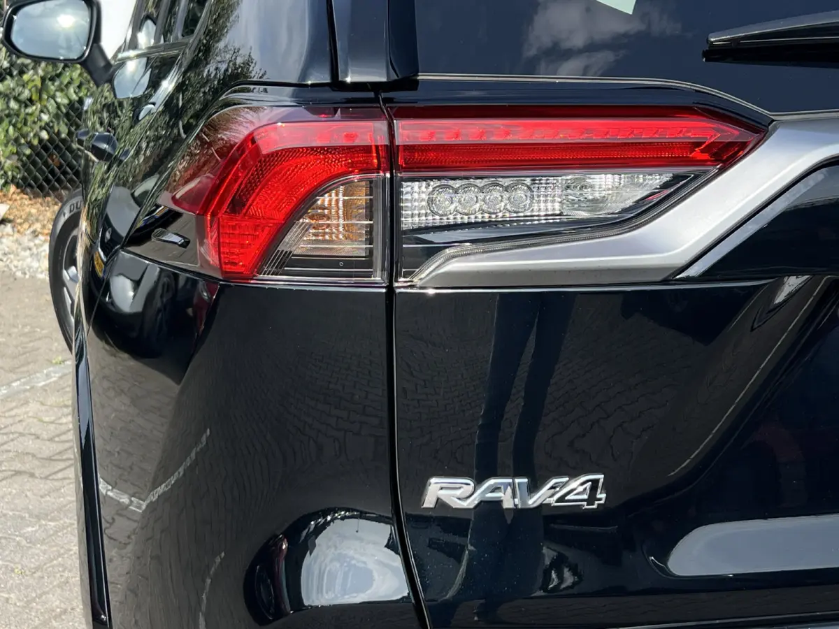 2.5 Plug-in Hybrid AWD Style | Trekhaak | HUD | Camera | LED | Carplay